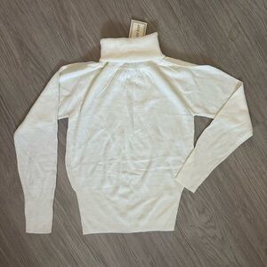 Divine Heart Lightweight Sweater